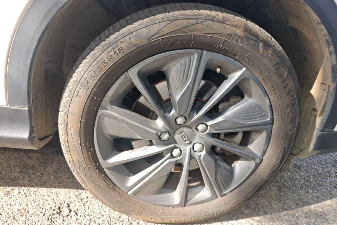 GEELY Coolray 2021 car image #9