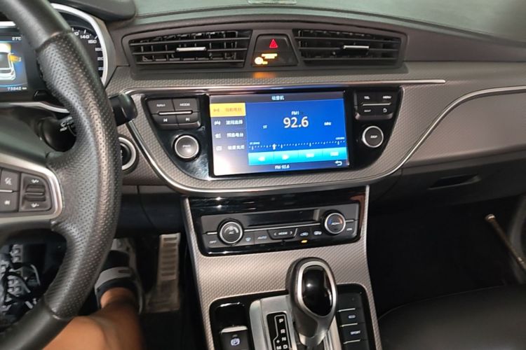 GEELY Emgrand GS 2017 #17 GEELY Emgrand GS 2017 car image #17