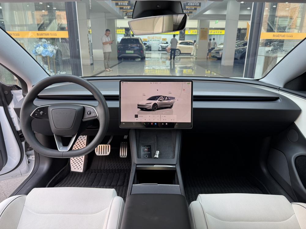 Tesla Model 3 2025 #14 Tesla Model 3 2025 car image #14