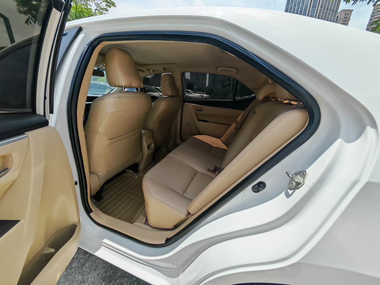 Toyota Corolla 2016 car image #9