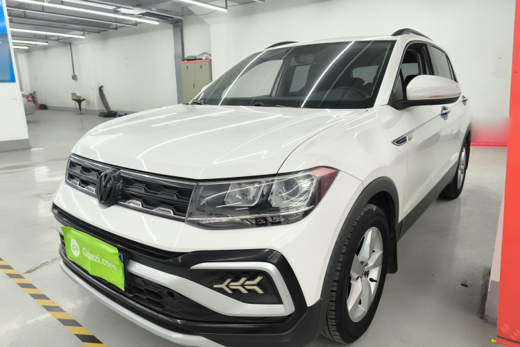Volkswagen T-Cross 2020 immagine di auto #2