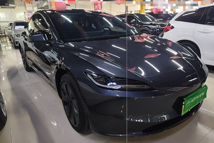 Tesla Model 3 2024 car image #6