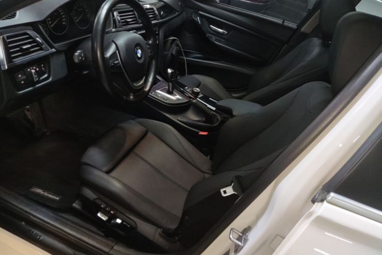 BMW 3 Series 2017 #15 BMW 3 Series 2017 car image #15