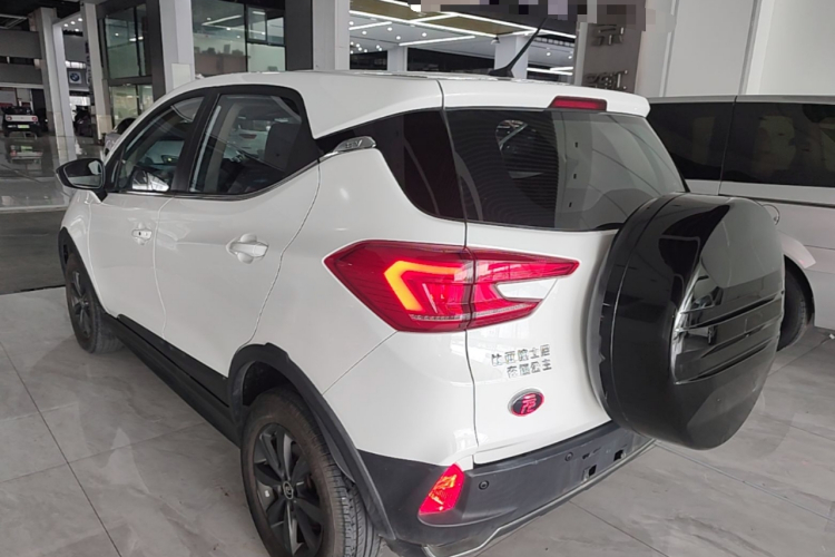 BYD Yuan New Energy 2019 car image #5