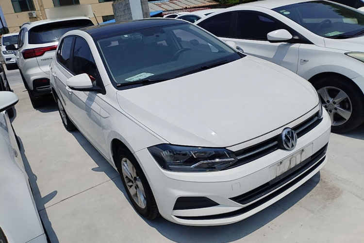 Volkswagen Polo 2021 car image #4
