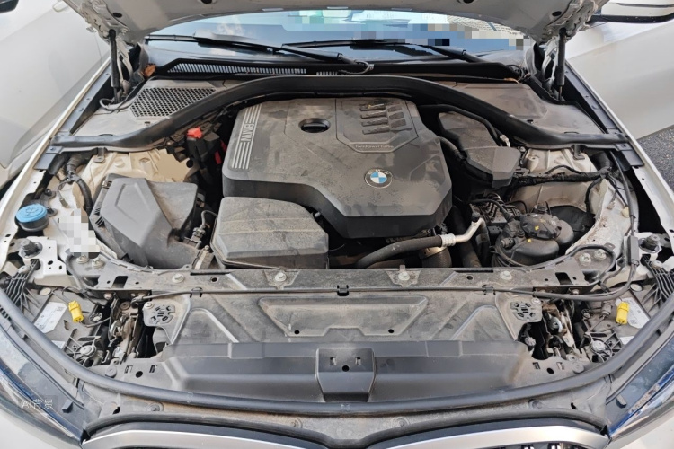 BMW 3 Series 2022 car image #22