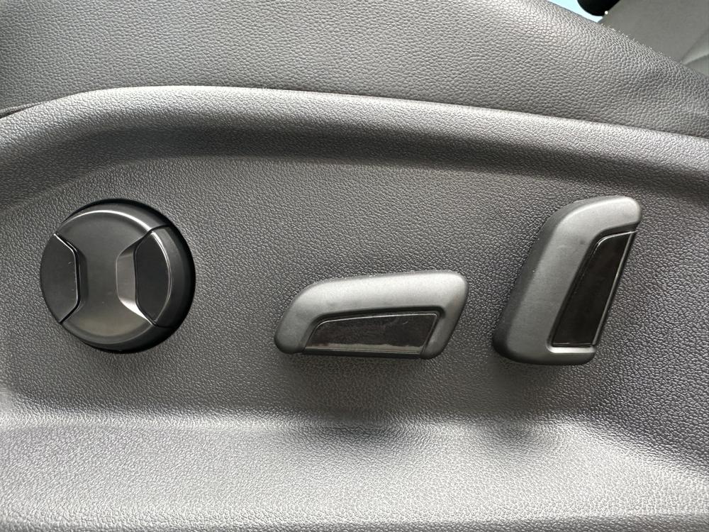 Volkswagen Tharu 2023 immagine di auto #15