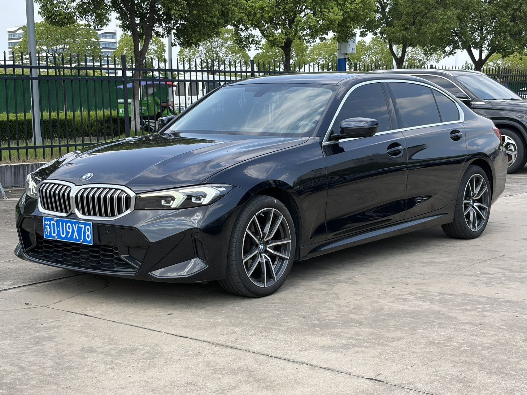 BMW 3 Series 2023 BMW 3 Series 2023 car image