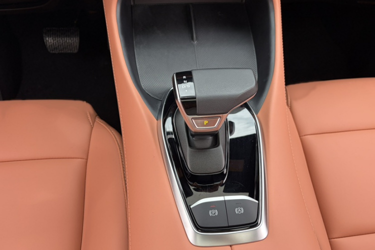 MG 5 2025 car image #23