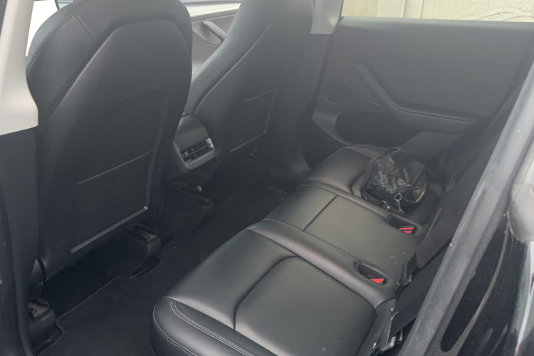 Tesla Model Y 2023 #13 Tesla Model Y 2023 car image #13