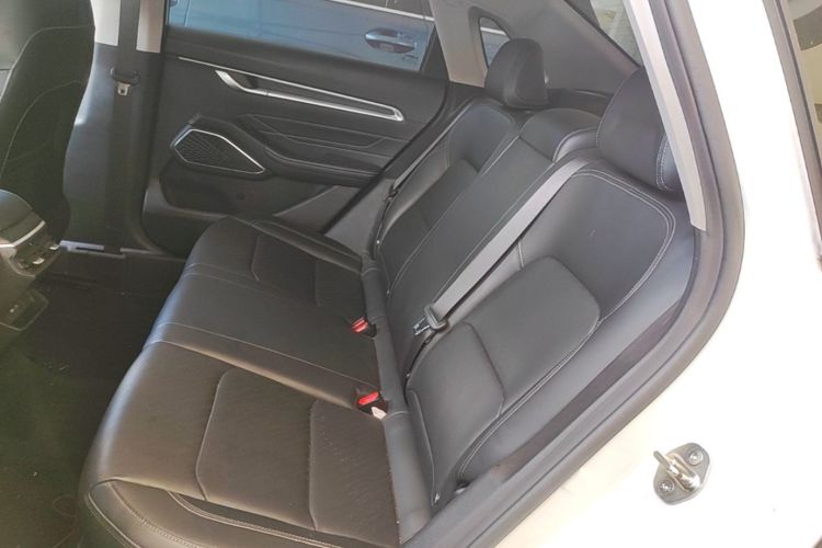 GEELY Emgrand 2023 car image #17