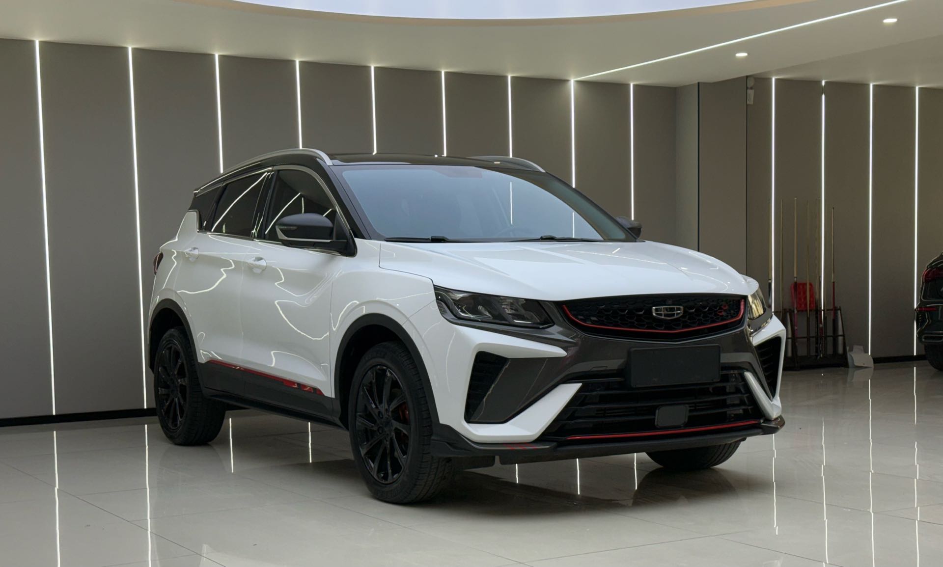 GEELY Coolray 2023 car image #3