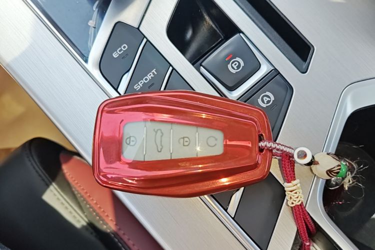 GEELY Coolray 2021 car image #14