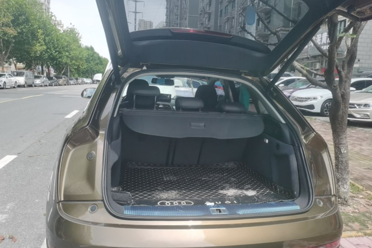 Audi Q3 2019 #19 Audi Q3 2019 car image #19
