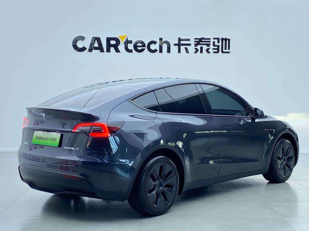 Tesla Model Y 2024 car image #4