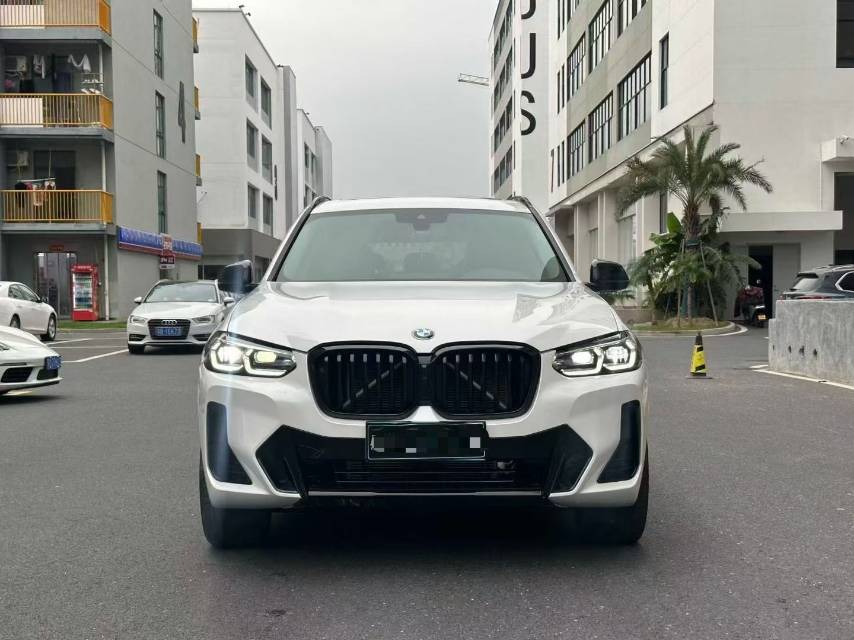 BMW X3 2022 car image #2