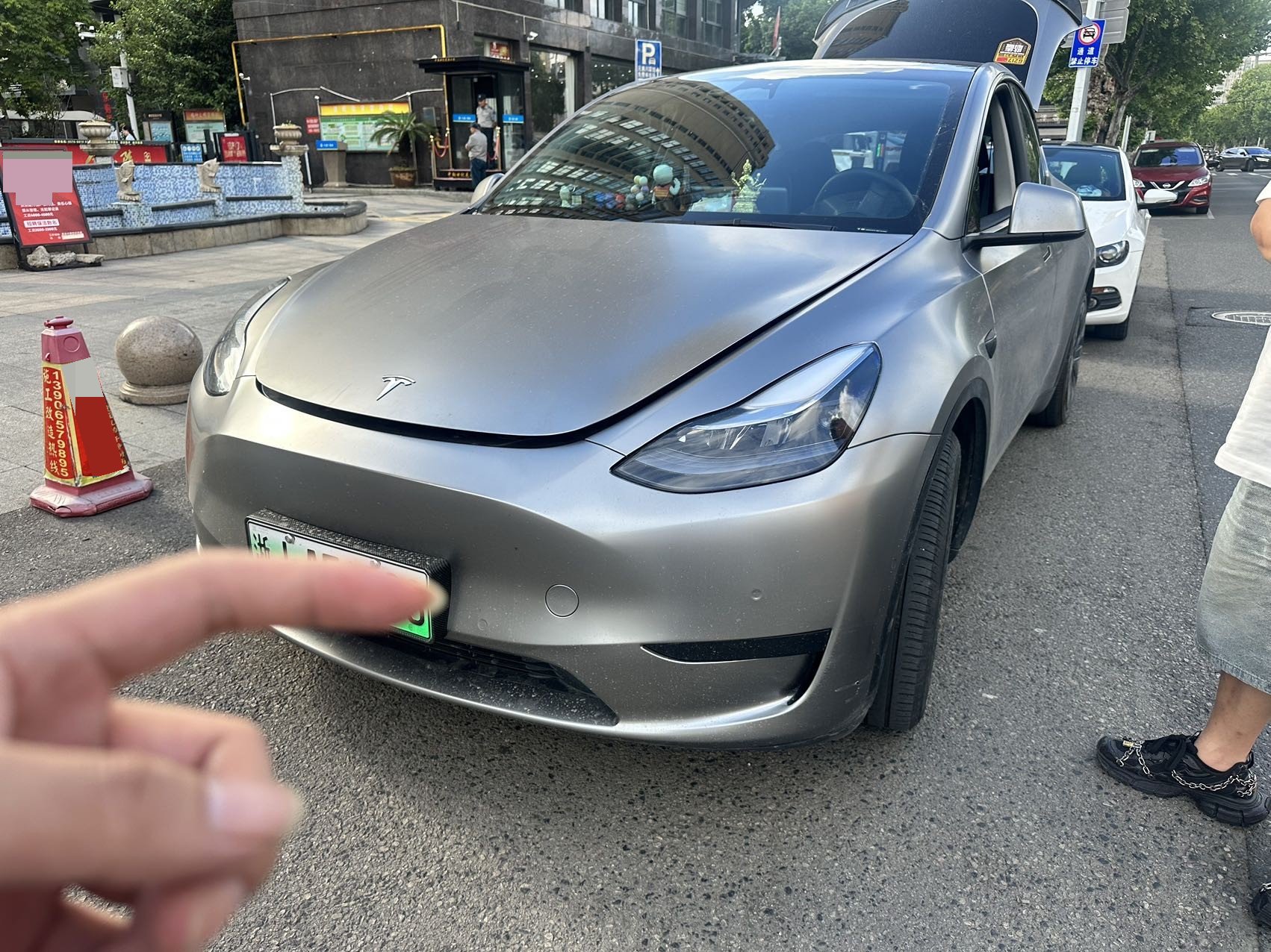 Tesla Model Y 2024 Tesla Model Y 2024 car image