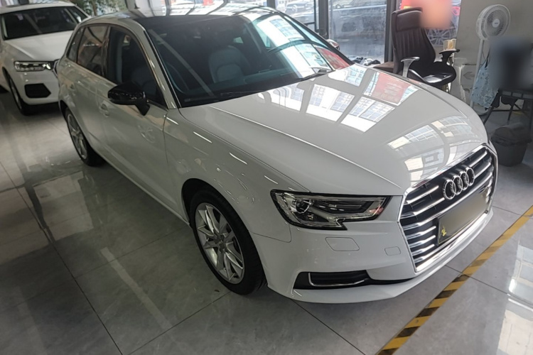 Audi A3 2019 #4 Audi A3 2019 car image #4