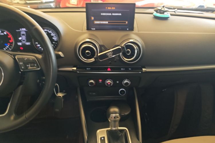 Audi A3 2019 #13 Audi A3 2019 car image #13