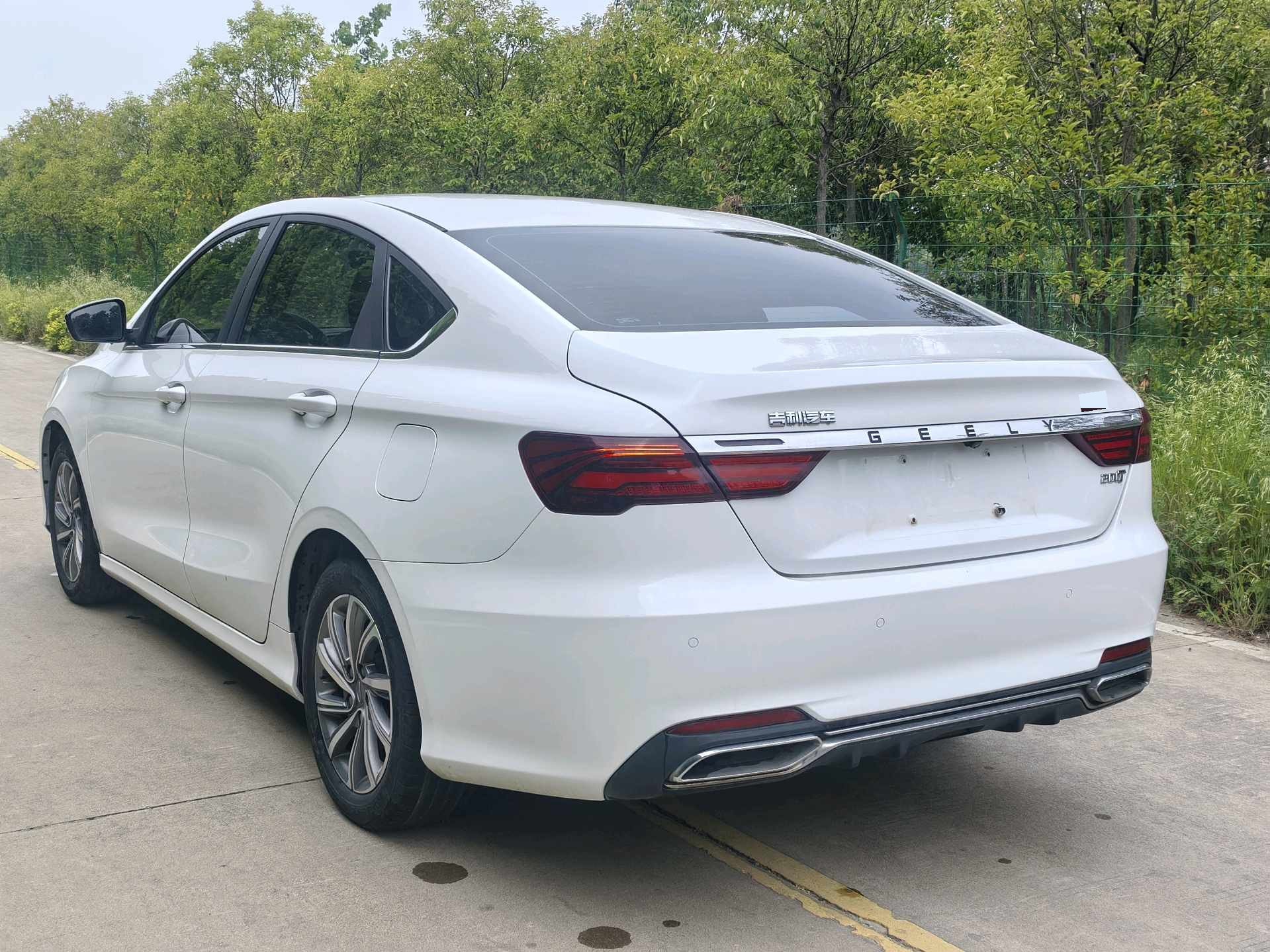 GEELY Binray 2019 car image #6