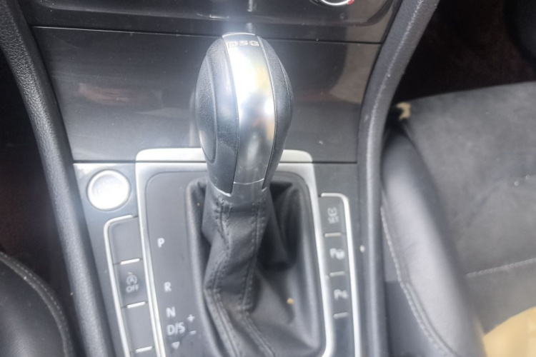 Volkswagen Golf 2019 #18 Volkswagen Golf 2019 car image #18