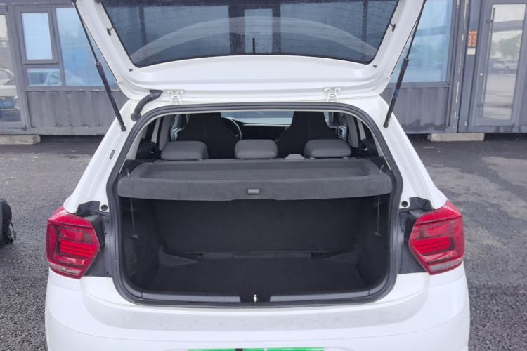 Volkswagen Polo 2020 car image #19