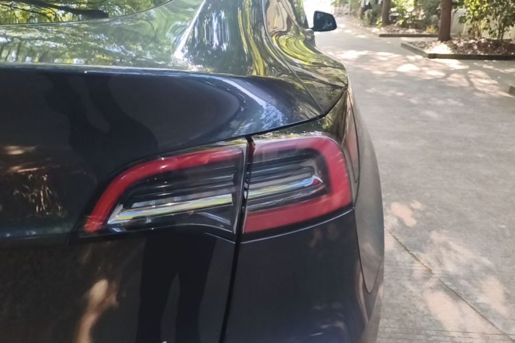 Tesla Model Y 2024 #8 Tesla Model Y 2024 immagine di auto #8