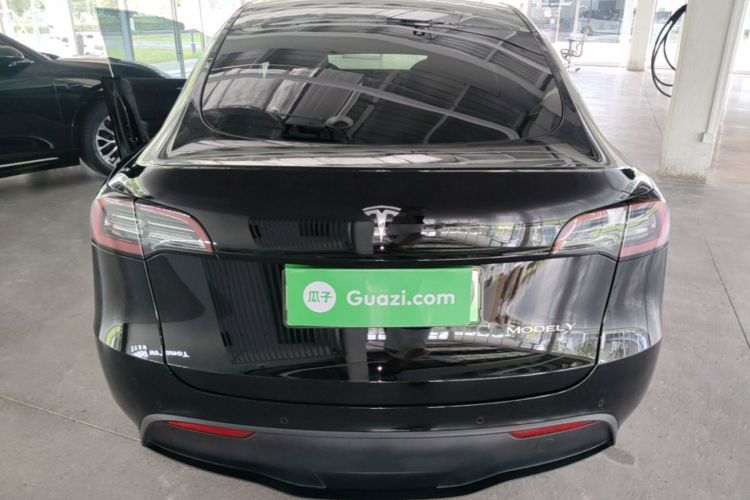 Tesla Model Y 2023 #6 Tesla Model Y 2023 car image #6