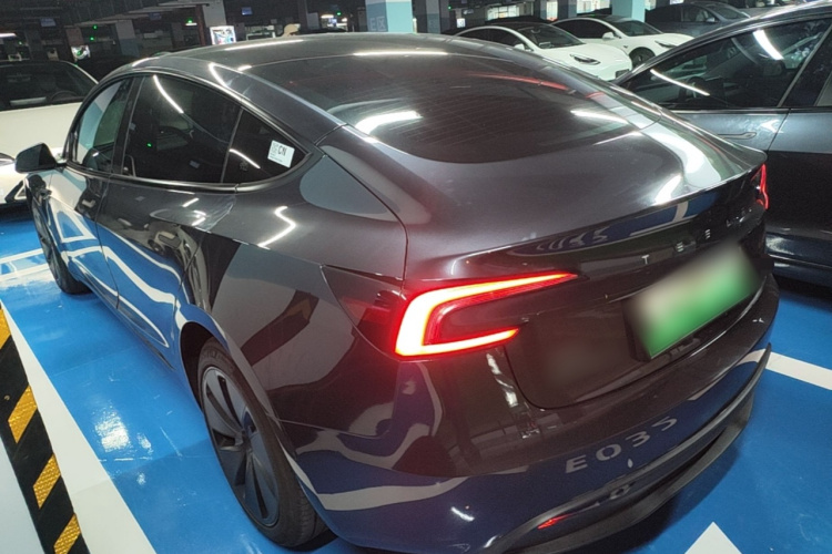 Tesla Model 3 2024 #7 Tesla Model 3 2024 car image #7
