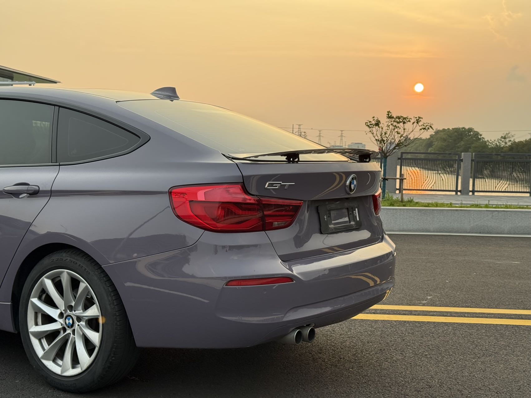BMW 3 Series GT 2017 #9 BMW 3 Series GT 2017 car image #9