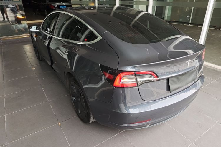 Tesla Model 3 2020 car image #5