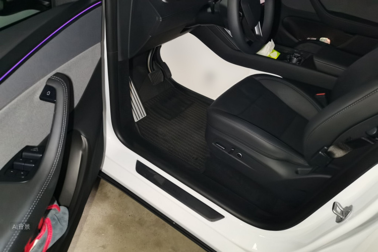 Tesla Model Y 2026 #18 Tesla Model Y 2026 car image #18