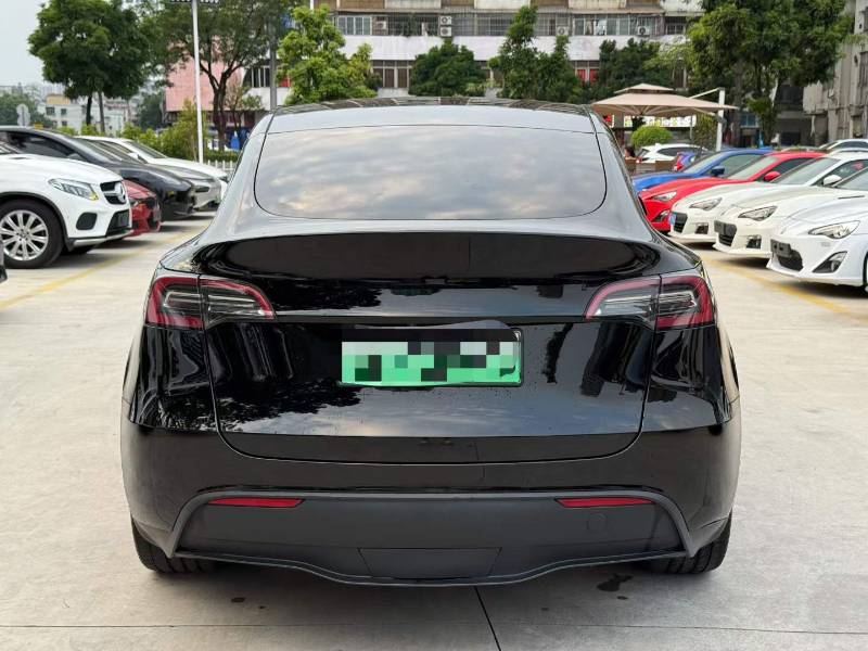 Tesla Model Y 2022 car image #5