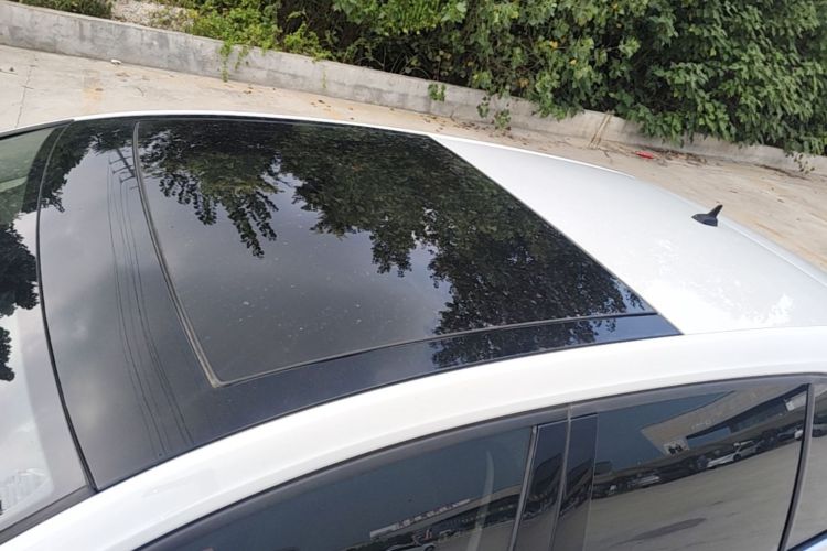 Volkswagen Golf 2020 car image #25