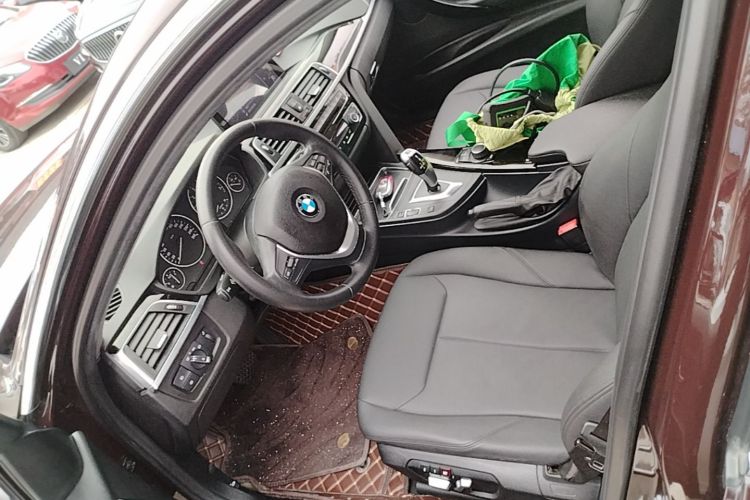 BMW 3 Series 2017 #15 BMW 3 Series 2017 immagine di auto #15