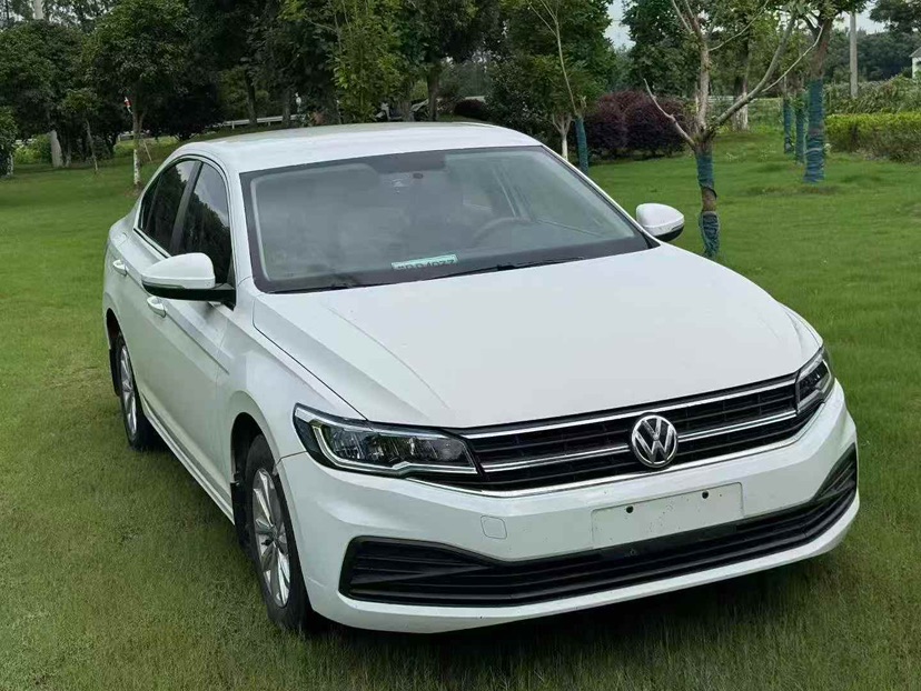 Volkswagen Bora 2018 car image 