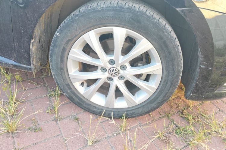 Volkswagen Lavida 2016 car image #9