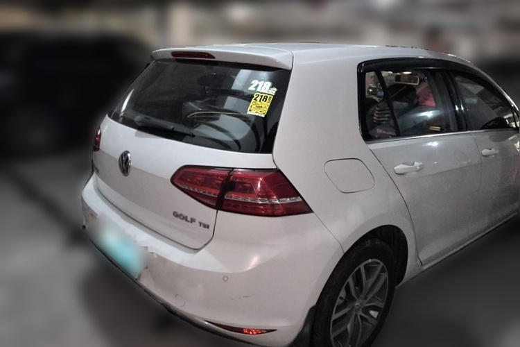 Volkswagen Golf 2016 car image #6