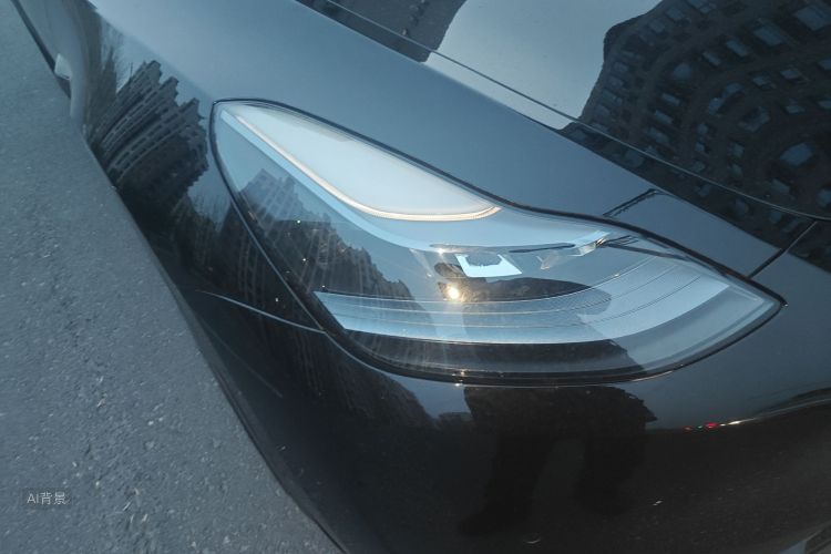 Tesla Model Y 2023 car image #8