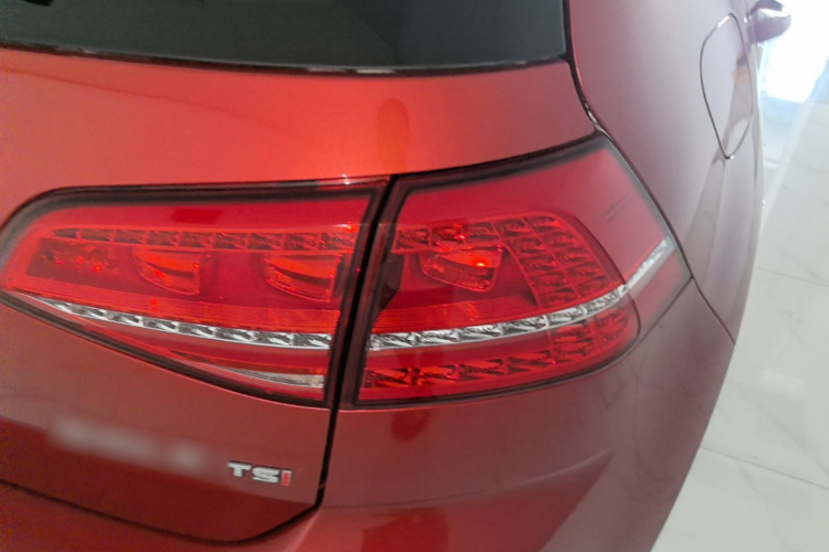 Volkswagen Golf 2015 car image #8