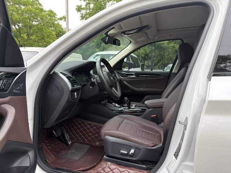 BMW X3 2018 car image #4