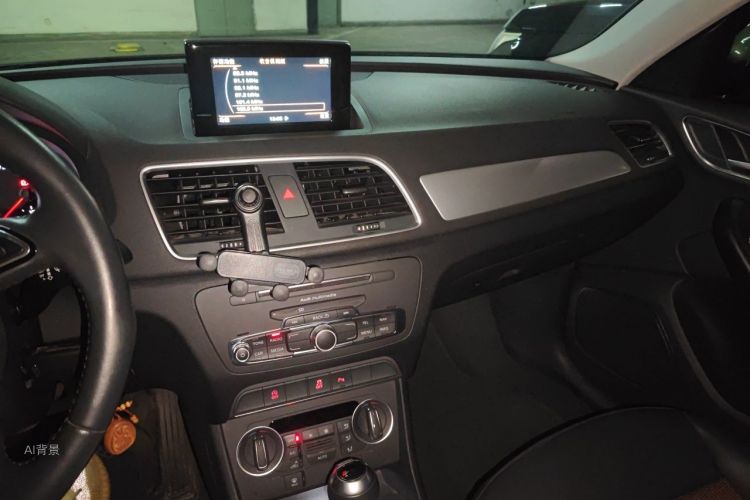Audi Q3 2018 #15 Audi Q3 2018 car image #15