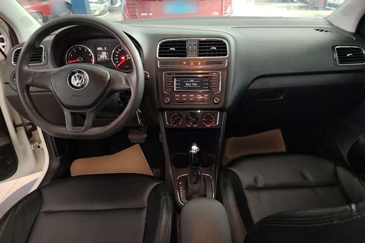 Volkswagen Polo 2015 #10 Volkswagen Polo 2015 car image #10