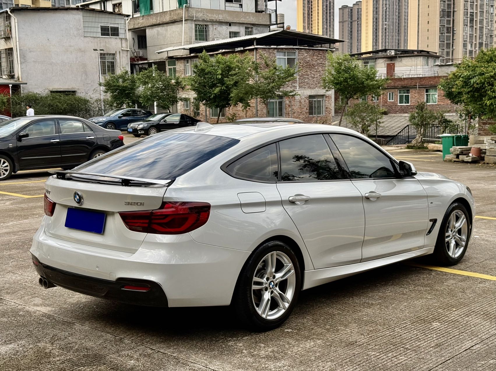 BMW 3 Series GT 2021 imagen de coche #6