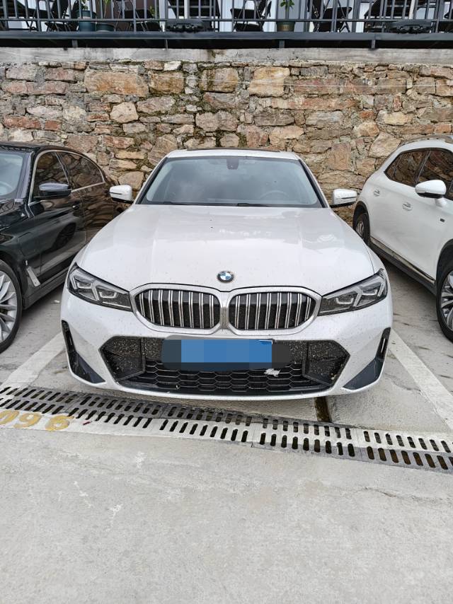 BMW 3 Series 2023 #4 BMW 3 Series 2023 car image #4