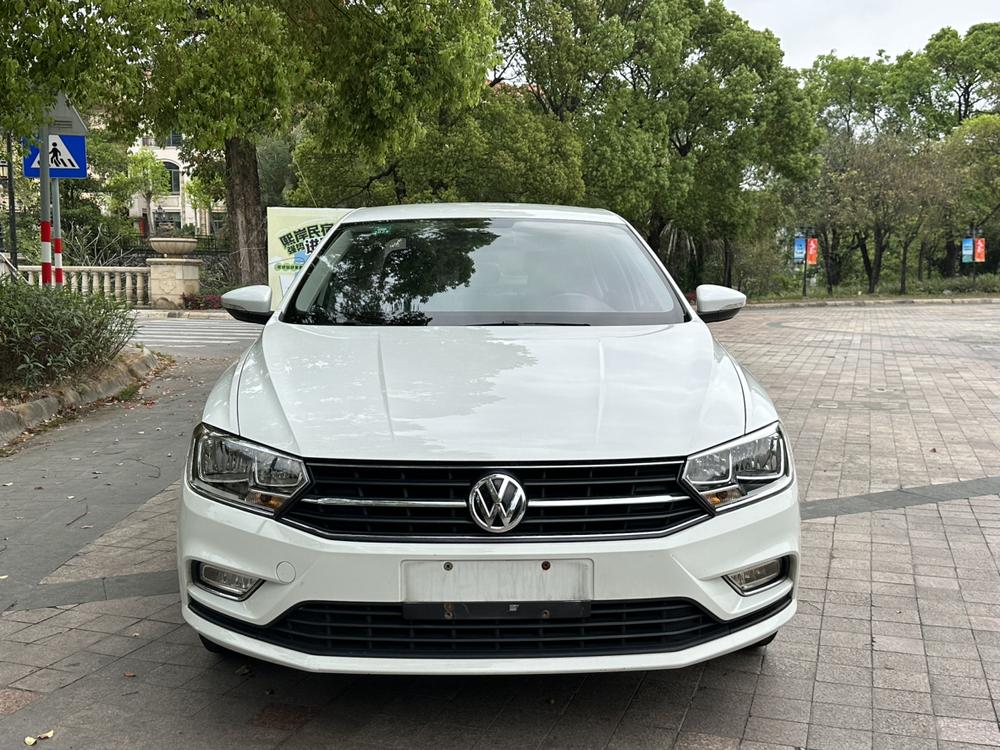 Volkswagen Bora 2017 car image #2
