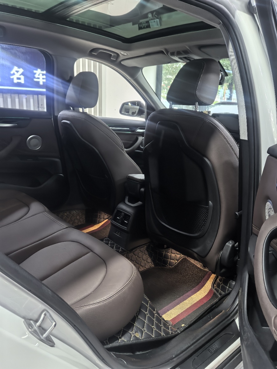 BMW X1 2023 car image #9