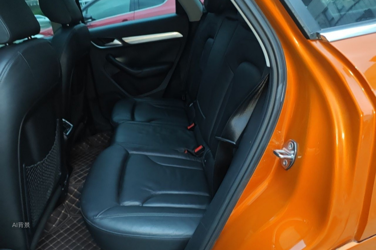 Audi Q3 2015 car image #19