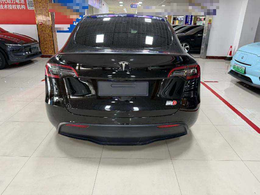 Tesla Model Y 2026 #10 Tesla Model Y 2026 car image #10