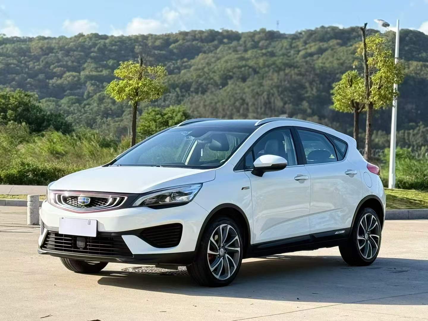 GEELY Emgrand GS 2018 GEELY Emgrand GS 2018 car image